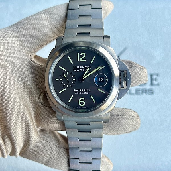 Panerai Luminor Marina 44mm on Bracelet